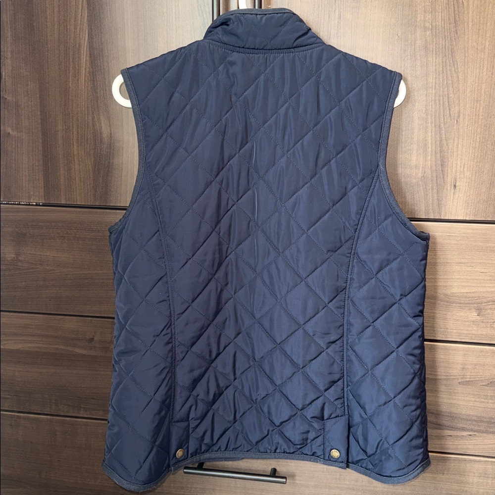 British Khaki Puffer Vest - Picture 7 of 8